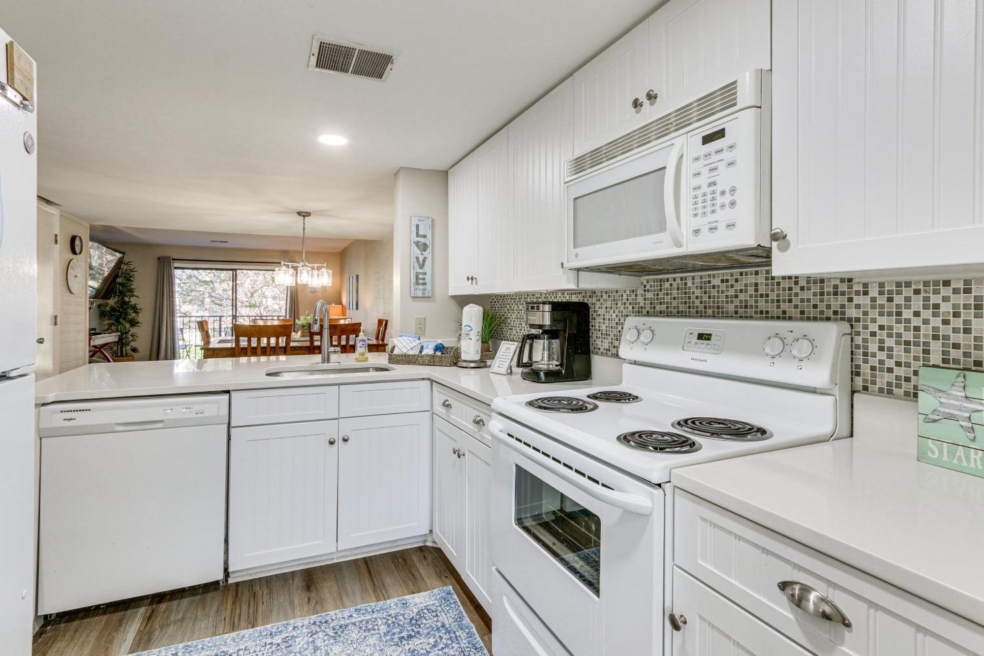 Hilton Head Condo Walk To Coligny Beach And Plaza! Hilton Head Island Bagian luar foto
