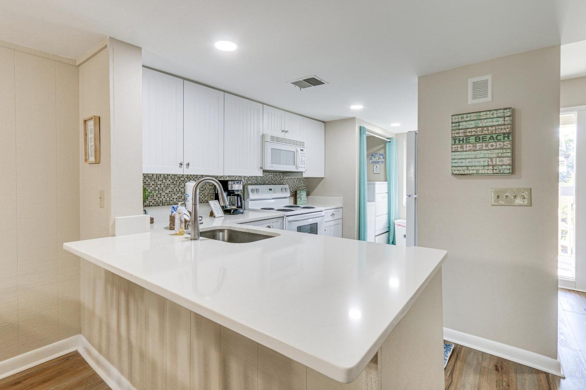 Hilton Head Condo Walk To Coligny Beach And Plaza! Hilton Head Island Bagian luar foto